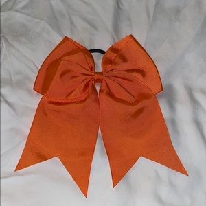 Cheer bow